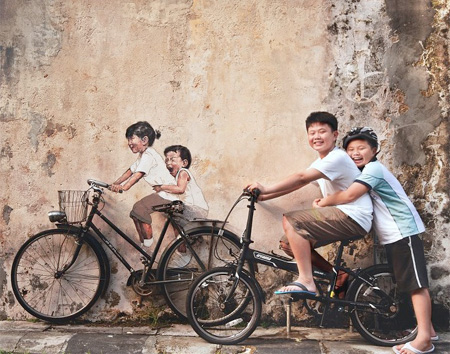 Interactive Street Art by Ernest Zacharevic