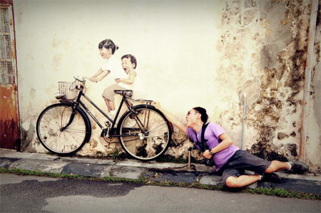 Awesome Street Art by Ernest Zacharevic