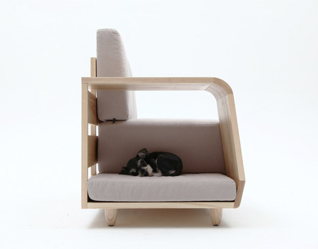 Dog House Sofa by Seungji Mun