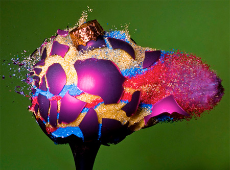 Exploding Christmas Ornament