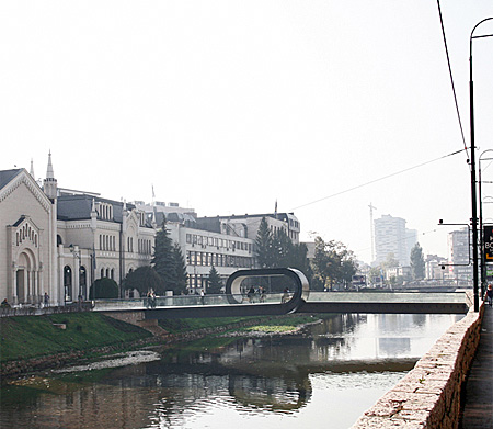 Looping Bridge