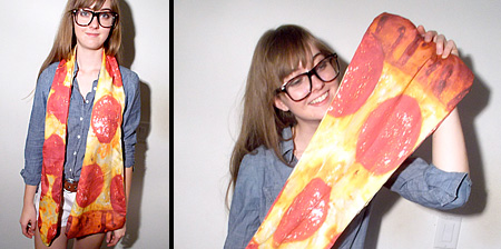 Pizza Scarf