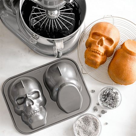 Skull Cake Pan