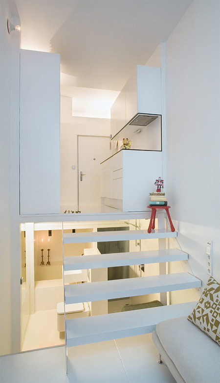 Small Apartment by MYCC