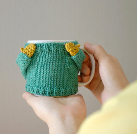 Knitted Sweater for Your Mug