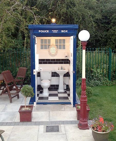 Doctor Who TARDIS Bathroom