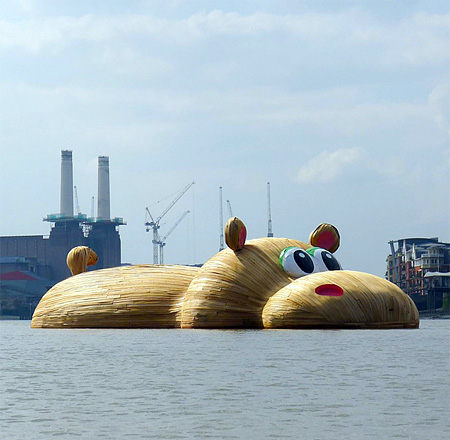 HippopoThames by Florentijn Hofman