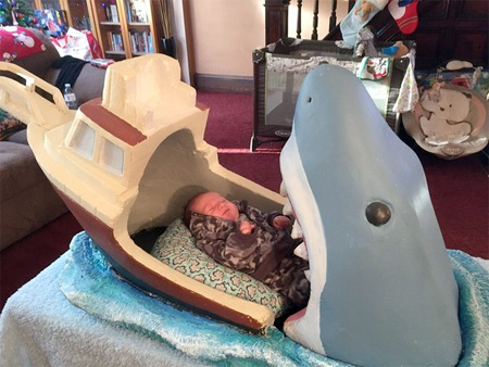 Jaws Baby Bed