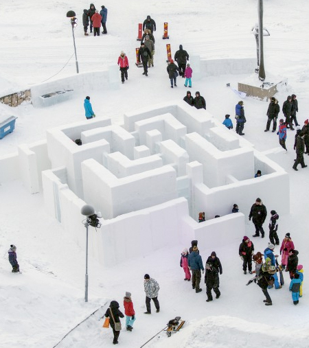 Snow Labyrinth