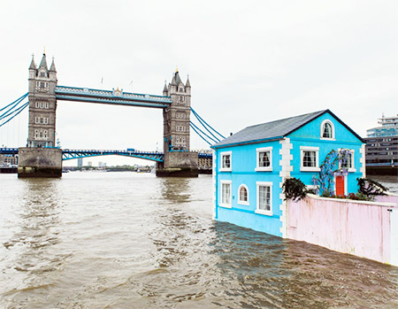 Airbnb Floating House