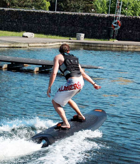 Powered Wakeboard