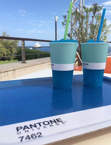 Pantone Colours Cafe