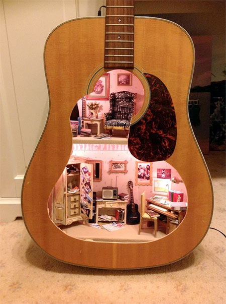 Lorraine Robinson Guitar Dollhouse