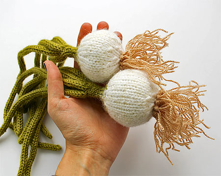 Knitted Onion