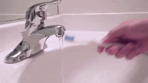 Rinsing Fountain Toothbrush