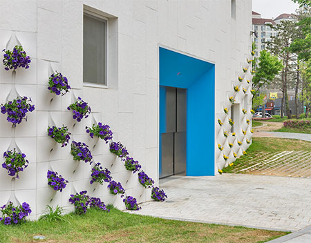 Flower Pot Facade