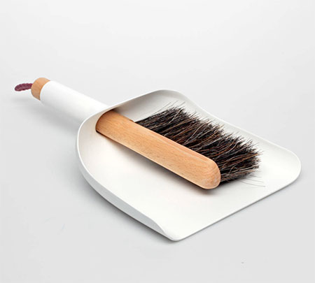 MENU Sweeper and Dustpan