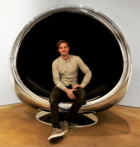 Boeing 737 Engine Chair