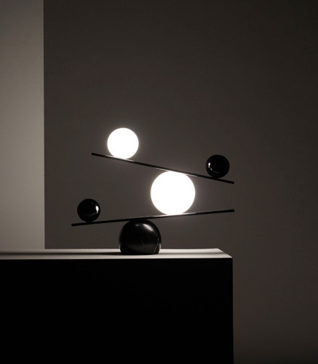 Oblure Balance Lamp