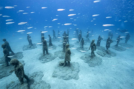 Jason Decaires Underwater Sculpture