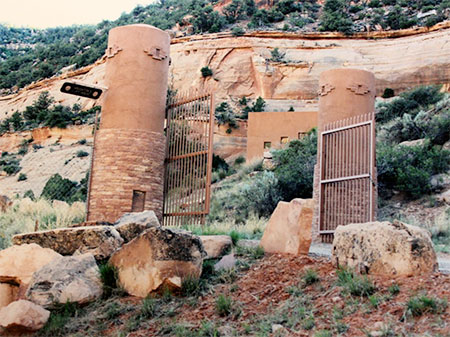 Mountain Cave Home