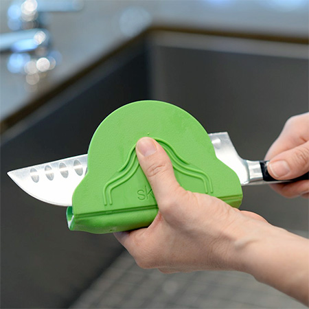 Safe Knife Cleaner