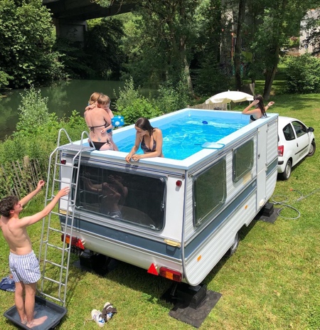 Trailer Swimming Pool