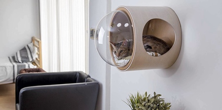 Spaceship Cat Bed