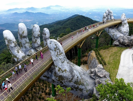 Giant Hands Bridge in Vietnam