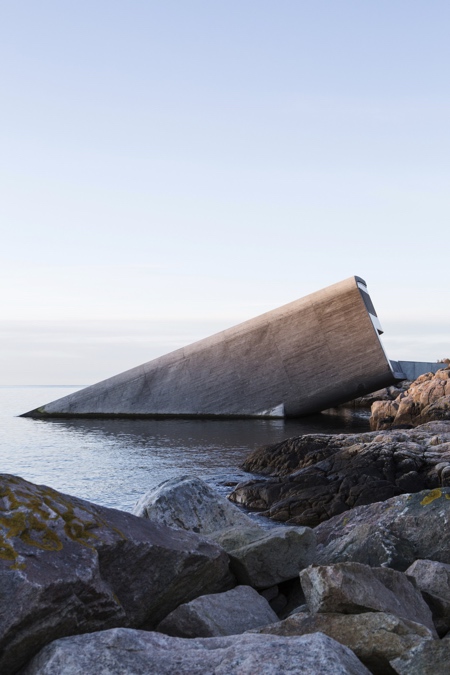 Half-Sunken Restaurant