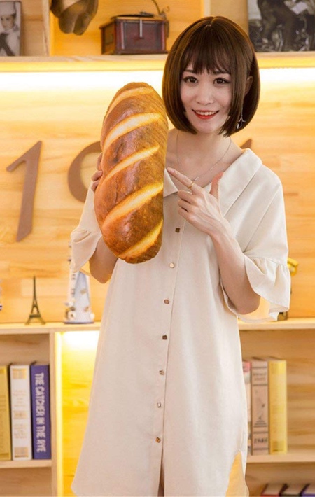 Realistic Bread Pillow