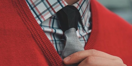 Magnetic Tie