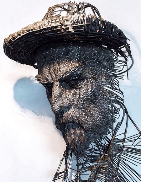 3D Wire Face Sculpture