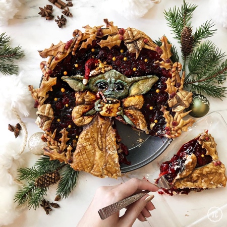 Mandalorian Yoda Pie