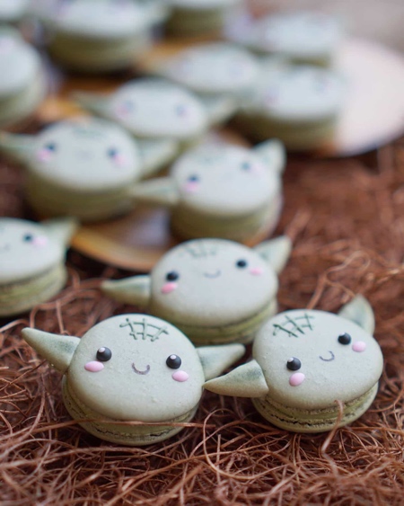 Star Wars Baby Yoda Macarons