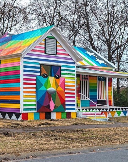 Okuda San Miguel Rainbow Embassy