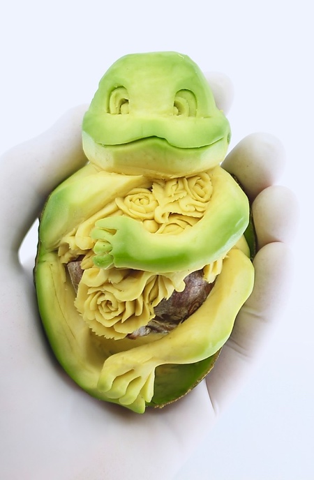 Avocado Carving