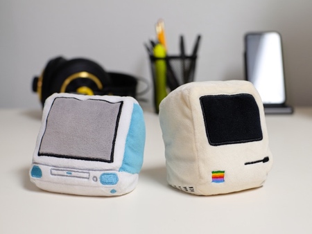 Macintosh Pocket Pillows