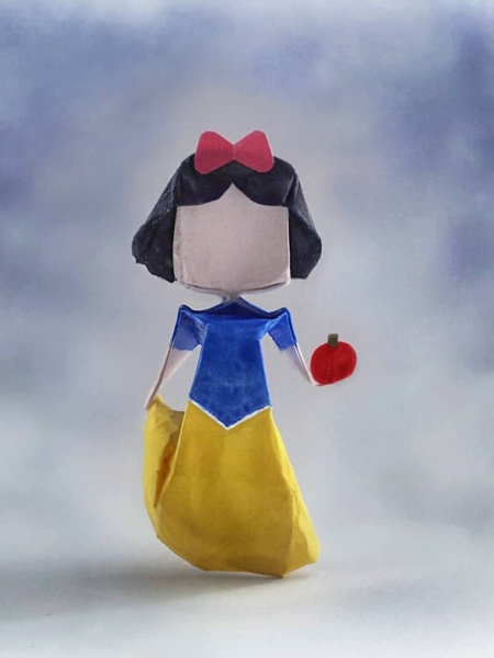 Snow White Origami