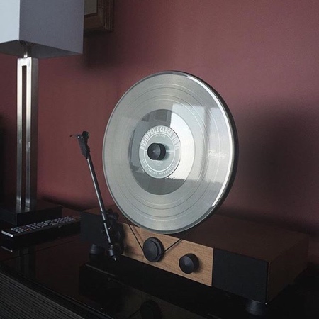 Vertical Turntable