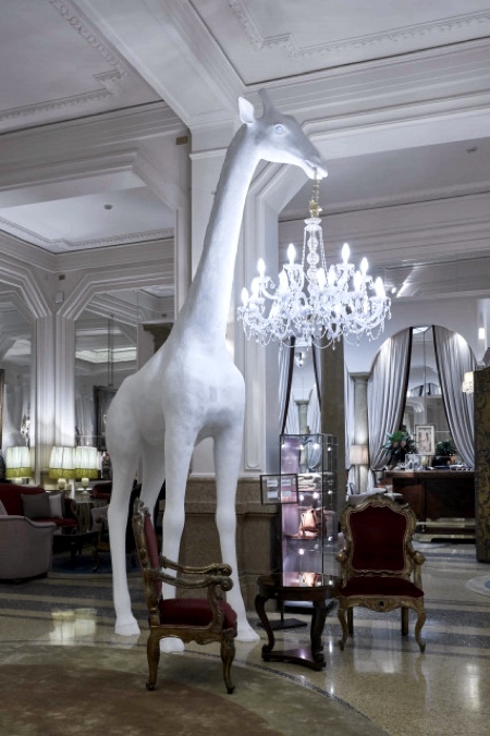 Marcantonio Giraffe Chandelier