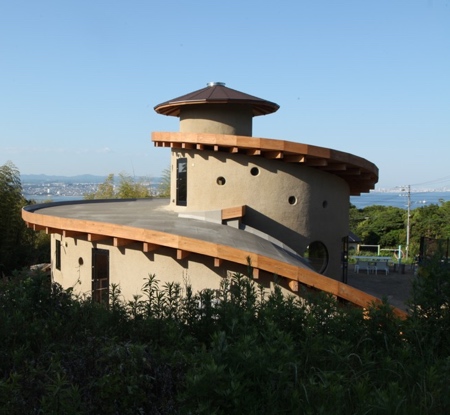 Spiral Garden House in Japan