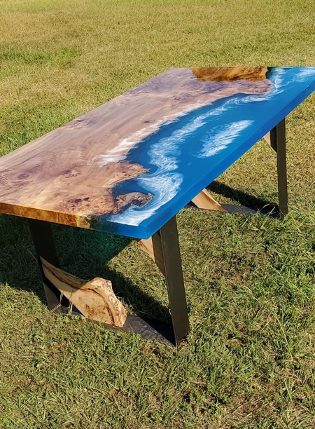 Coastline Waves Table