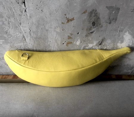 Krukrustudio Banana Bag