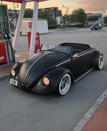 1961 Volkswagen Beetle Deluxe Roadster