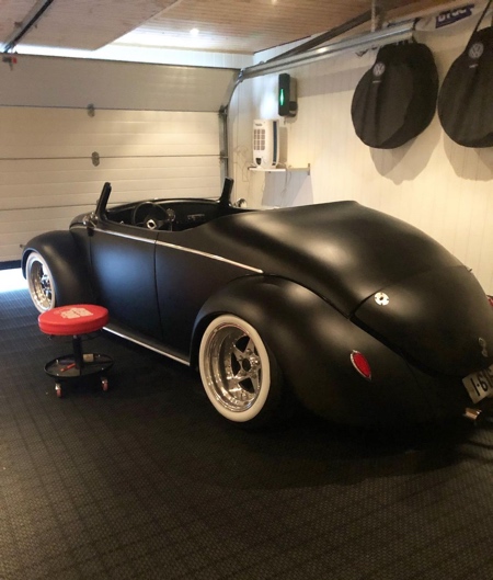 Matte Black VW Beetle Roadster