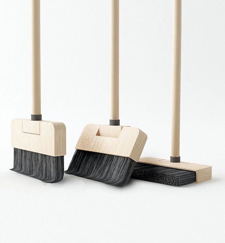 Self-Standing Broom