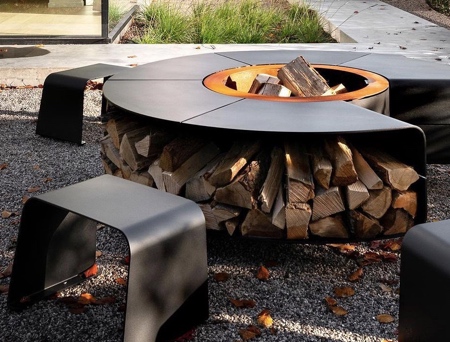 Modern Outdoor BBQ Grill