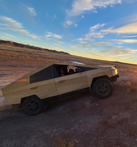 Plywood Tesla Cybertruck