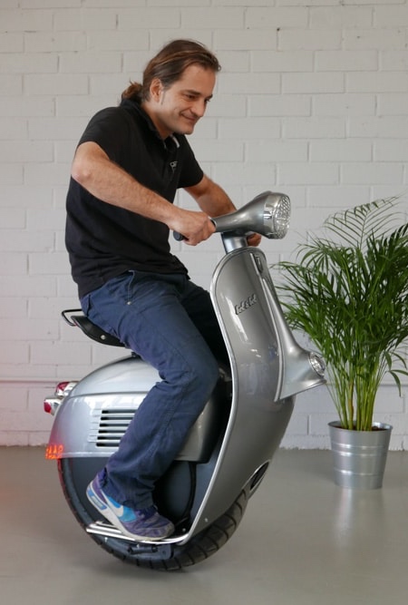 Mono-wheel Vespa